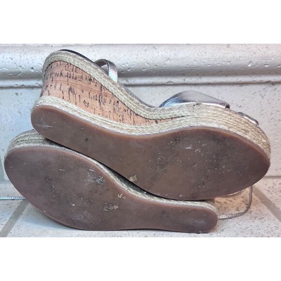 Badgley Mishka Silver Leather Cork Wedge Ankle Tie Diamond Tassel Sandals Sz 8.5 - Picture 13 of 15